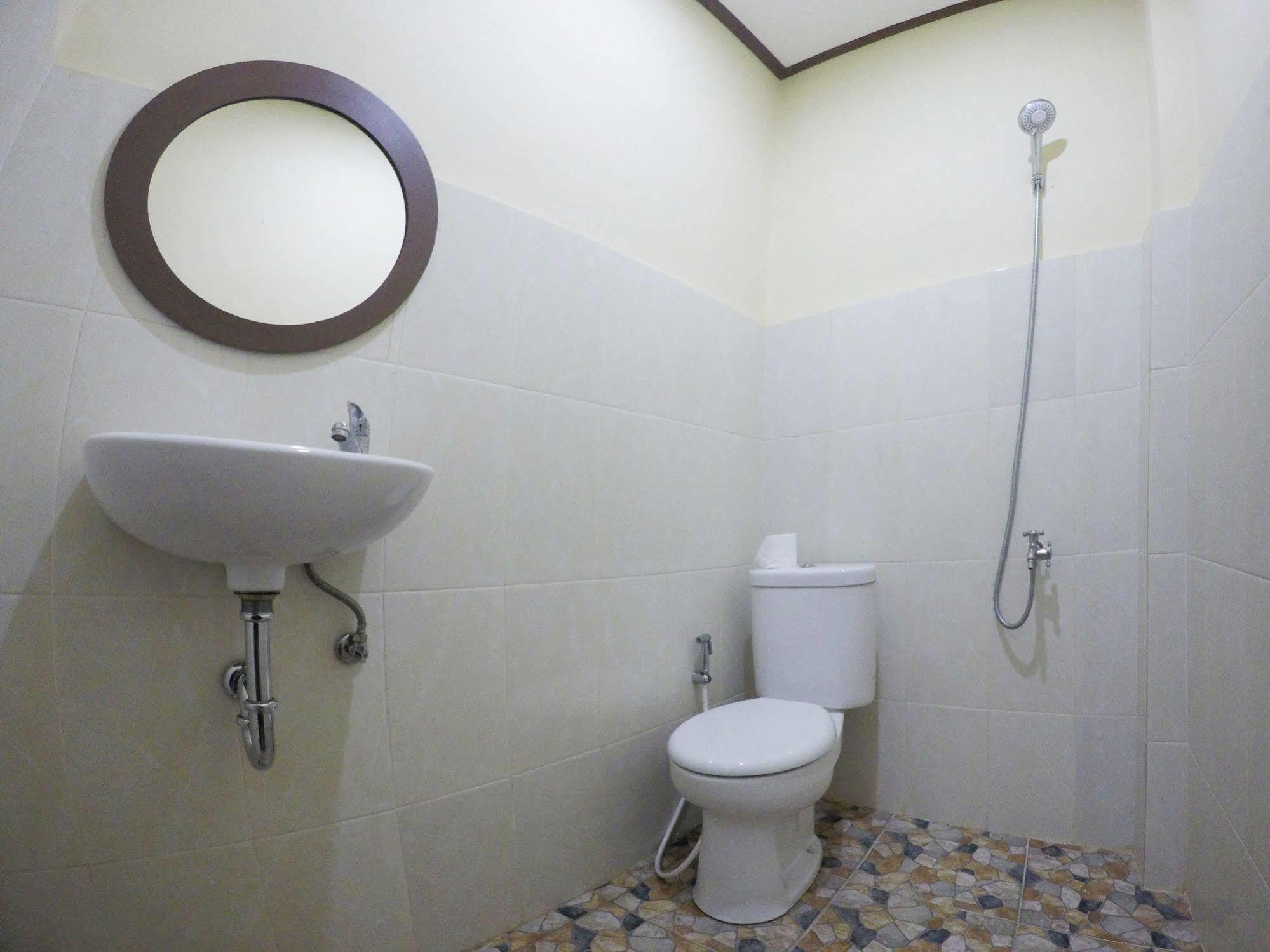 Bali Manik Beach Inn Kuta Lombok Eksteriør billede